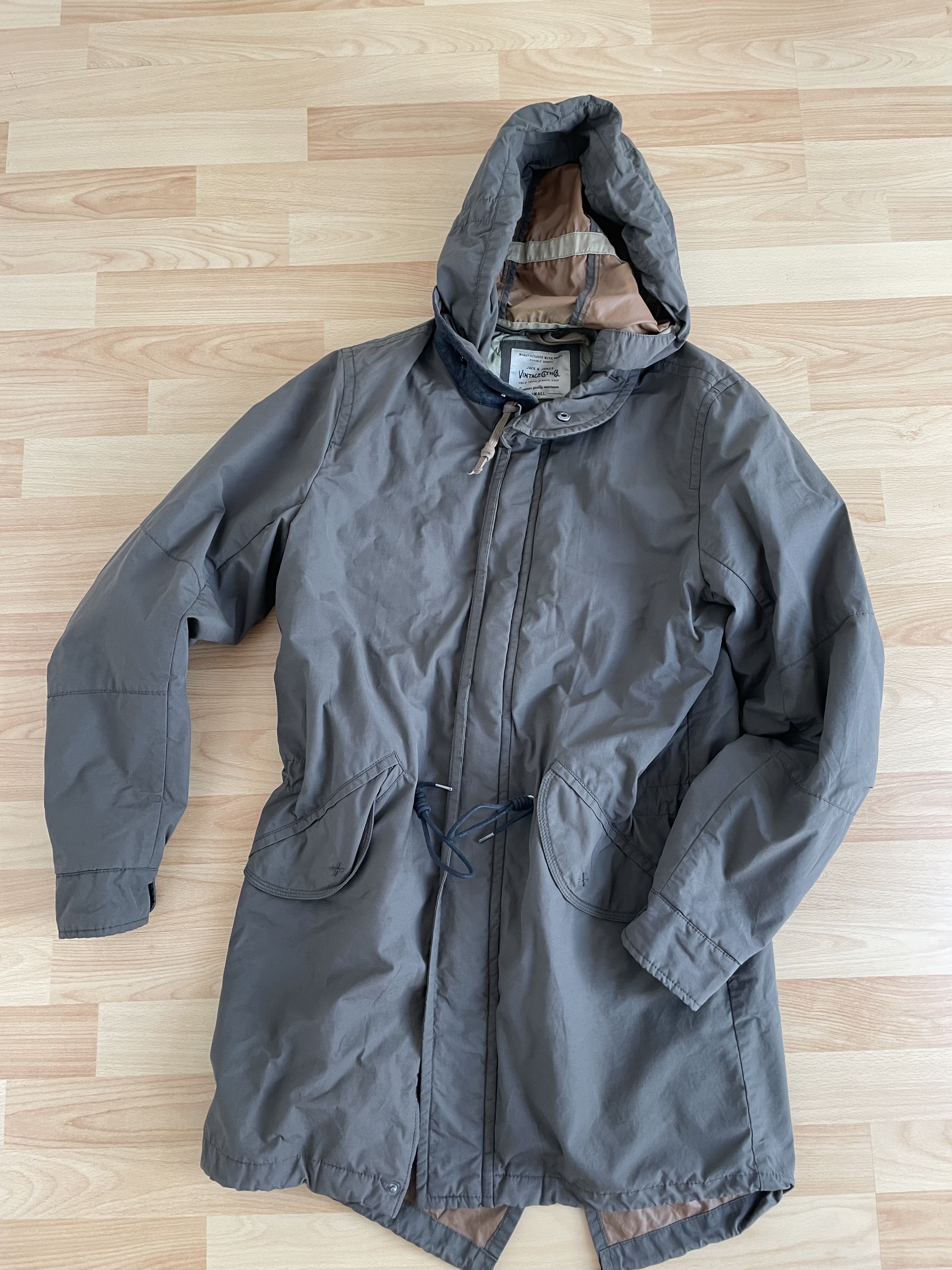 Rain jacket/ transitional jacket
